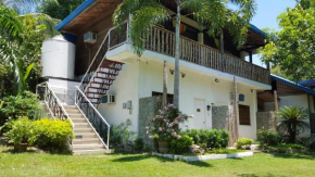 Отель La Vida Hostel  Исланд Гарден Сити Oф Самал